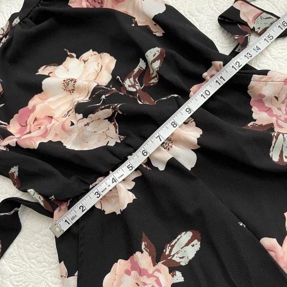 SHEIN Women’s Romper with Halter Top Floral Print Size Small - Picture 9 of 16